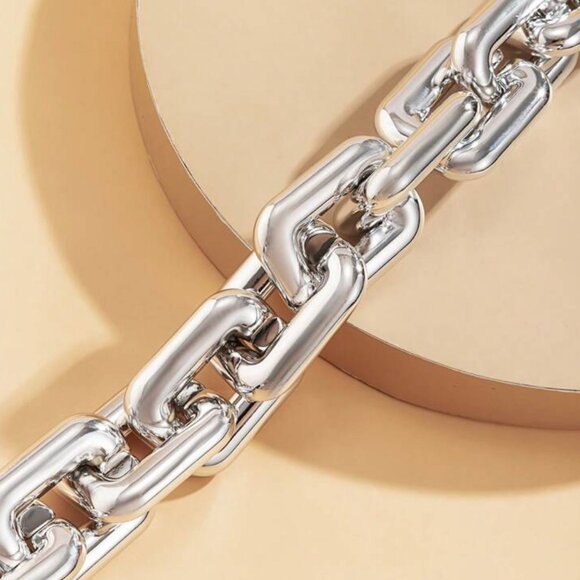 ALLY STATEMENT NECKLACE 8 - Picture 2 of 3